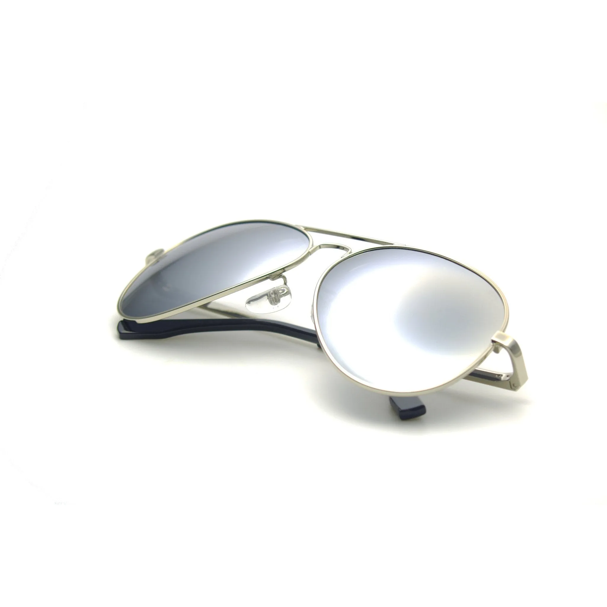 AVRO1038 - Small Polarized Metal Aviator Sunglasses