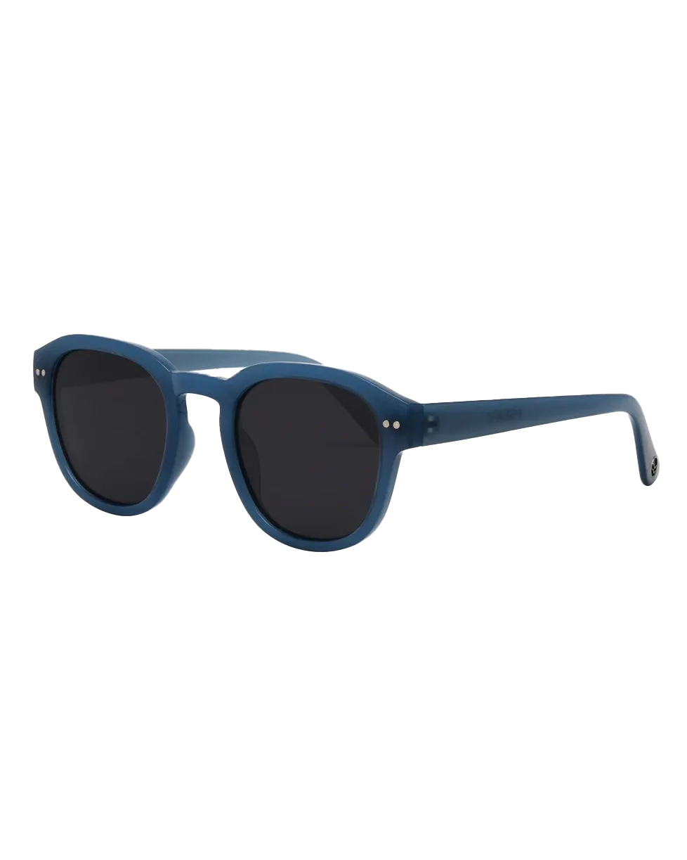 Barton Polarised Sunglasses in Ocean & Smoke
