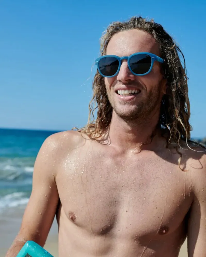 Barton Polarised Sunglasses in Ocean & Smoke