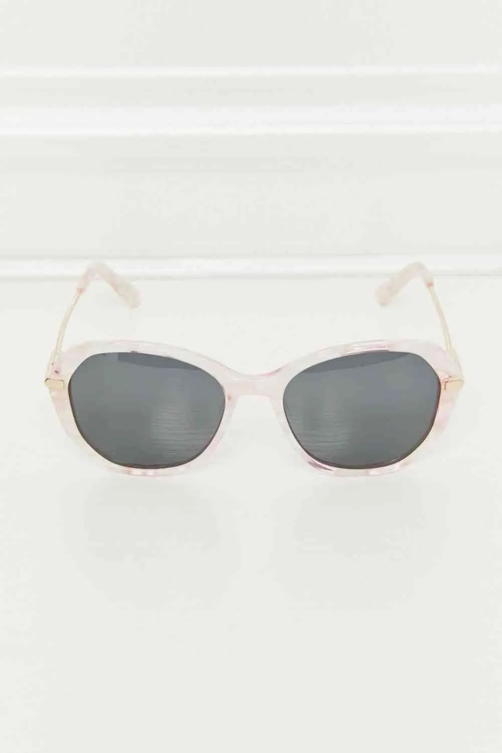 Chic Polarized Wayfarer Sunglasses by Glam TAC