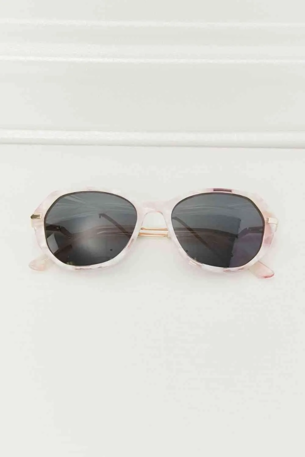 Chic Polarized Wayfarer Sunglasses by Glam TAC