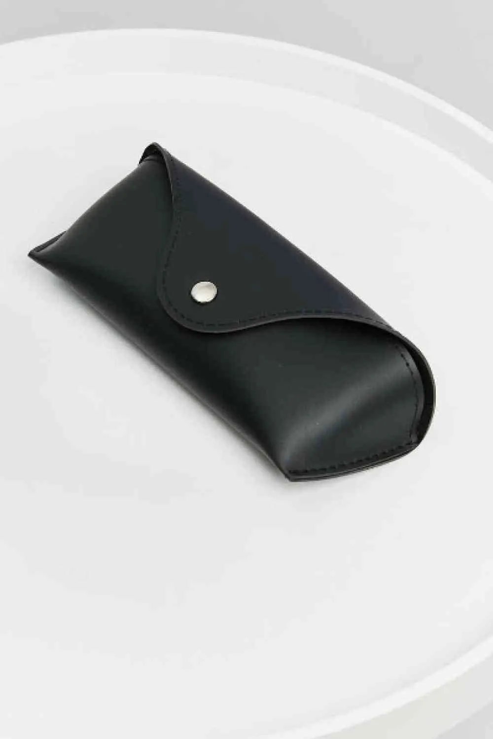 Chic Polarized Wayfarer Sunglasses by Glam TAC