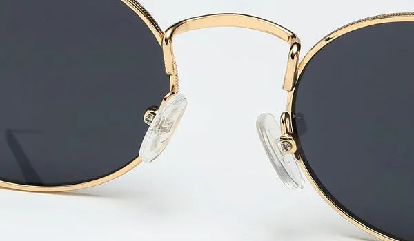 Classy Men Black Oval Sunglasses
