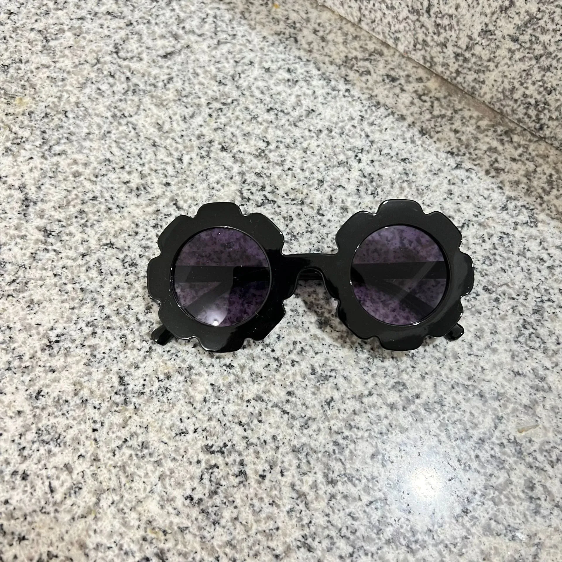 Color Series Daisy Sunglasses: UV400 Protection