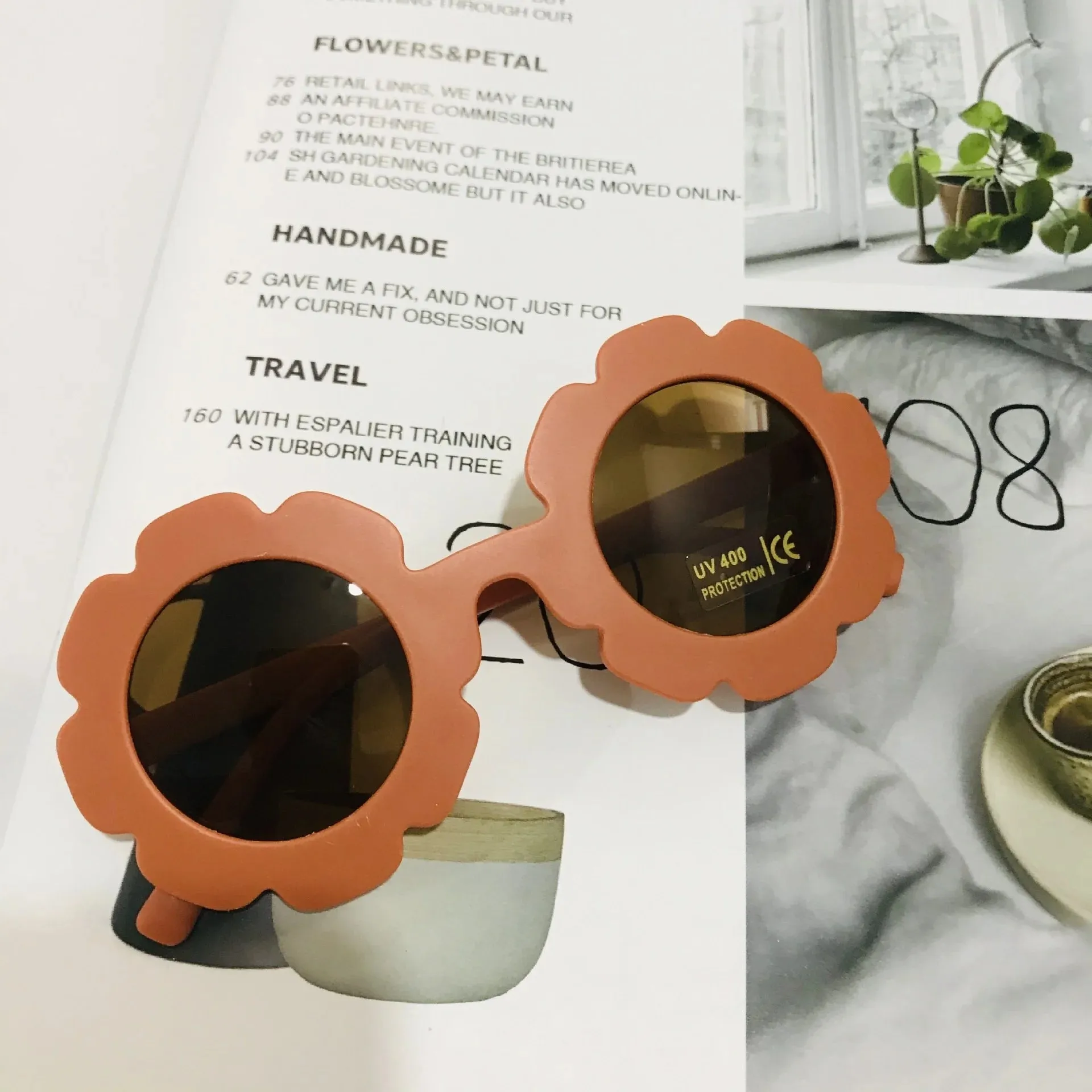 Color Series Daisy Sunglasses: UV400 Protection