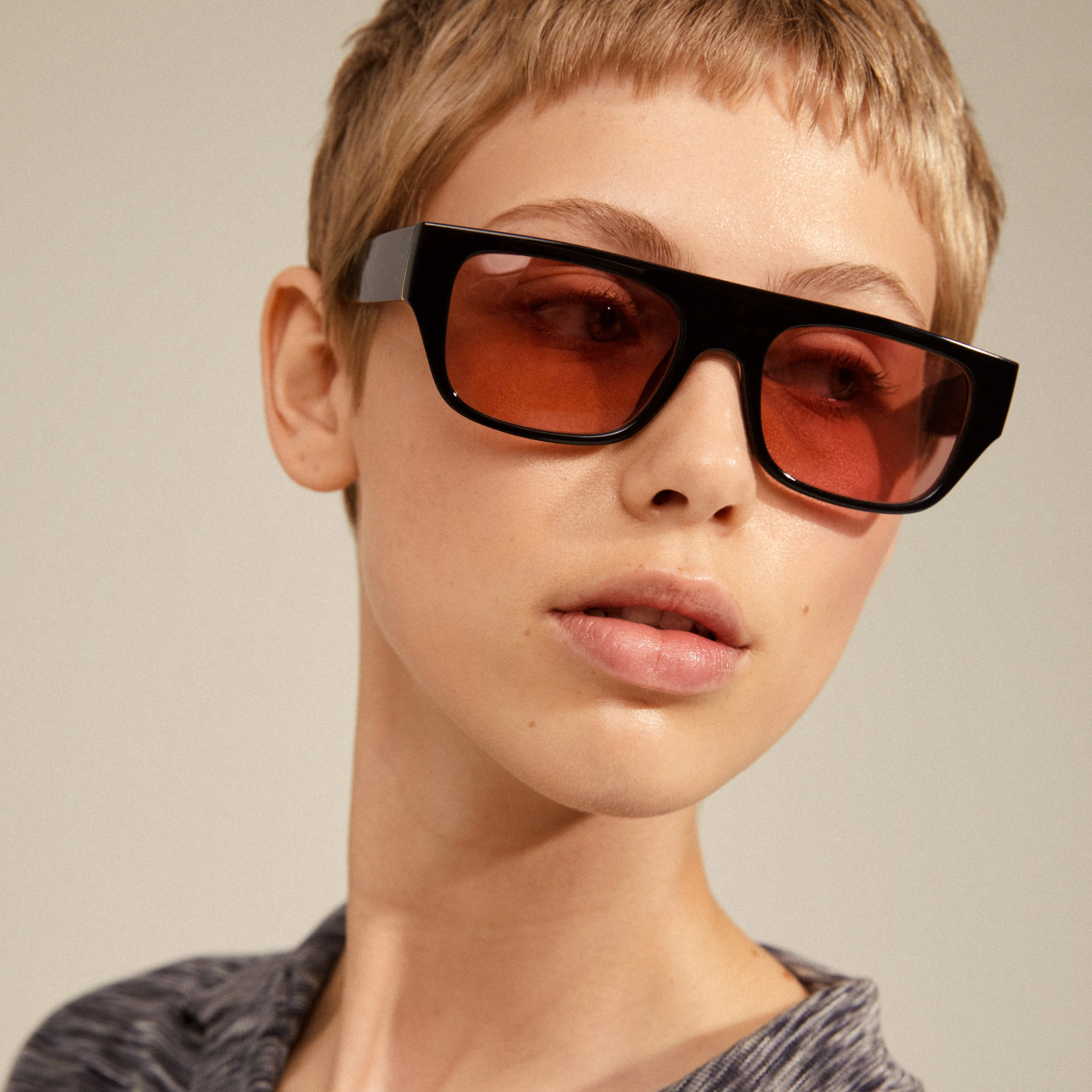 ENIEL sunglasses black/gold