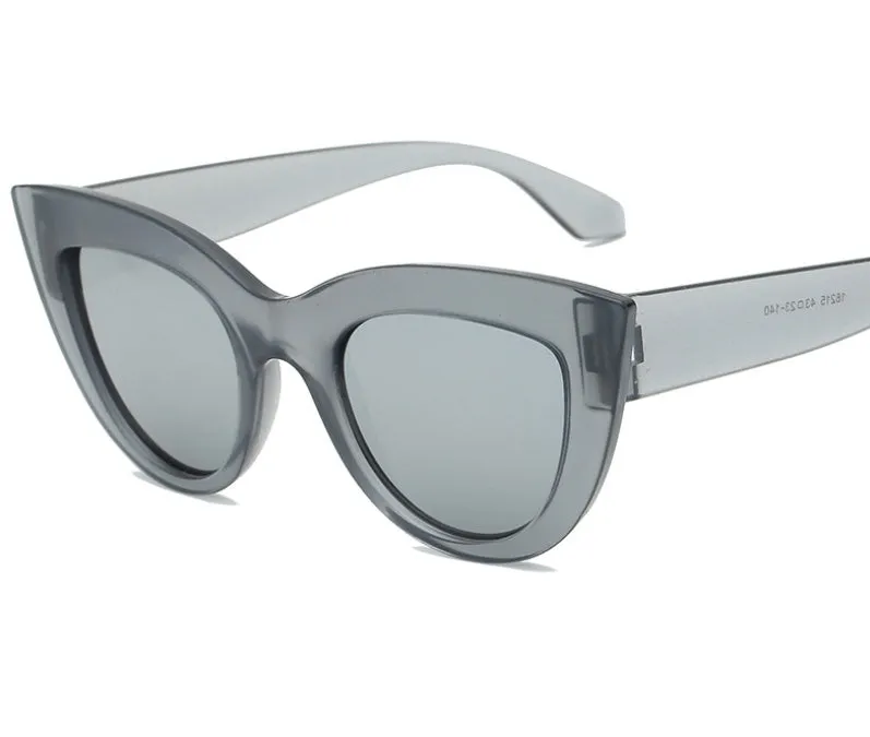 Fashion Trend Sunglasses with AC Lenses & PC Frame – UV400 Protection