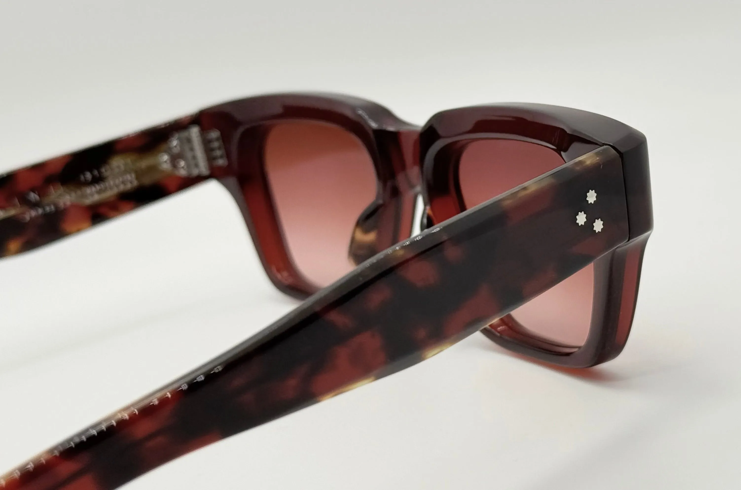 Jacques Marie Mage FELLINI in BURGUNDY-LTD. Of 400 Pieces-Full Kit-BNIB-100% Authentic