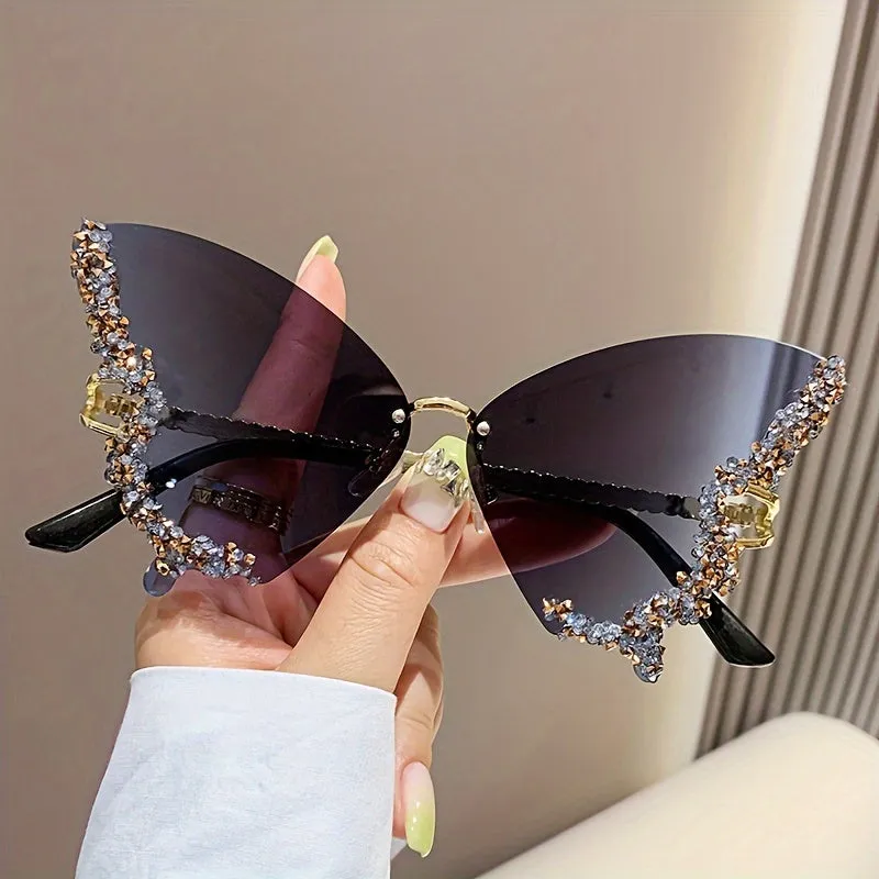 New Large Frame Retro Style Diamond Studded UV Resistant Butterfly Shape Sunglasses