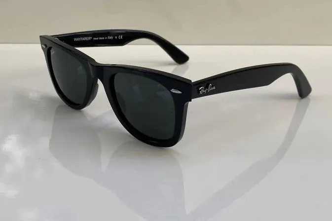Ray-Ban Wayfarer Sunglasses