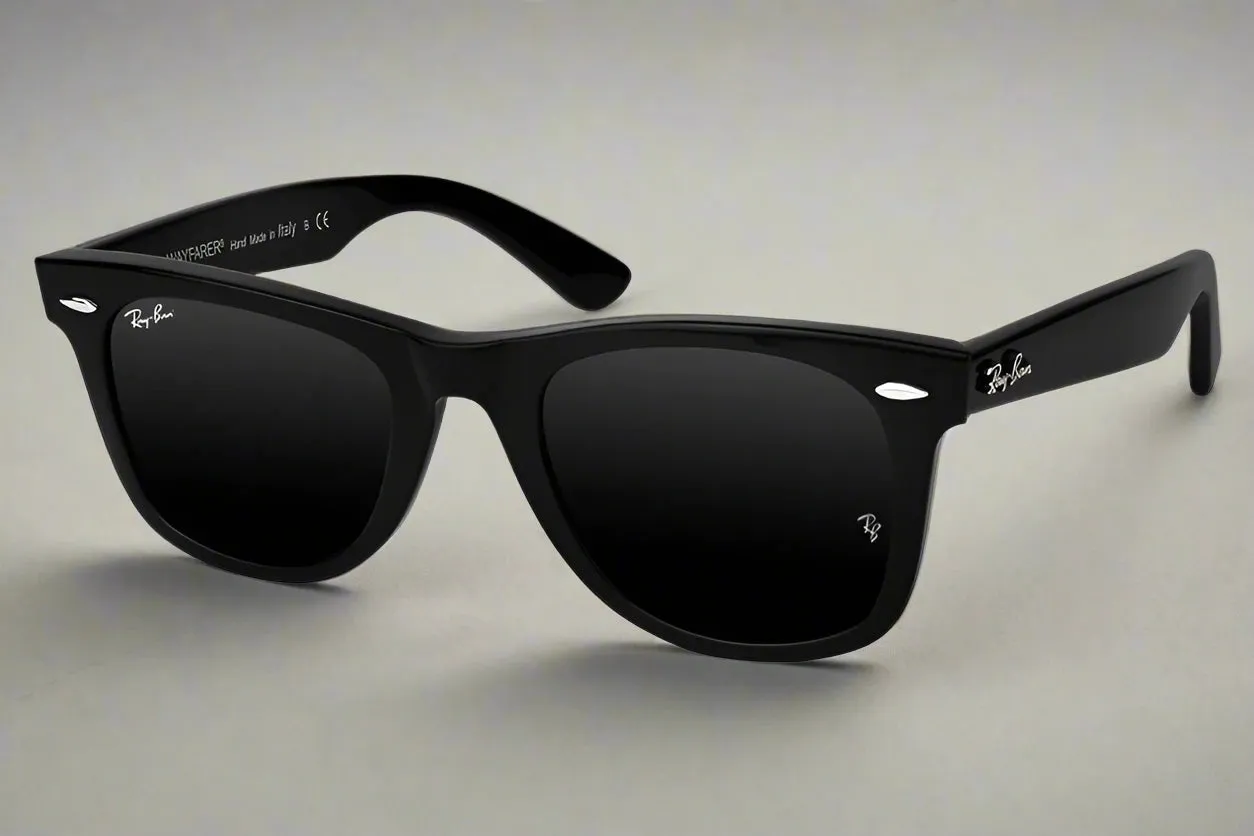 Ray-Ban Wayfarer Sunglasses