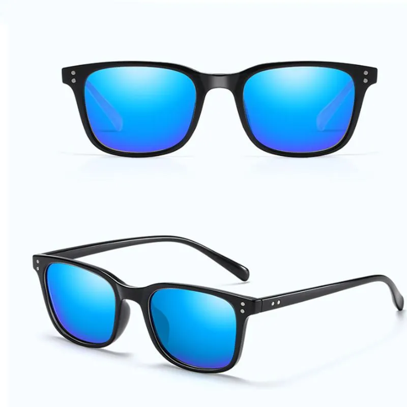 Retro Classic Polarized Sunglasses for Men Women