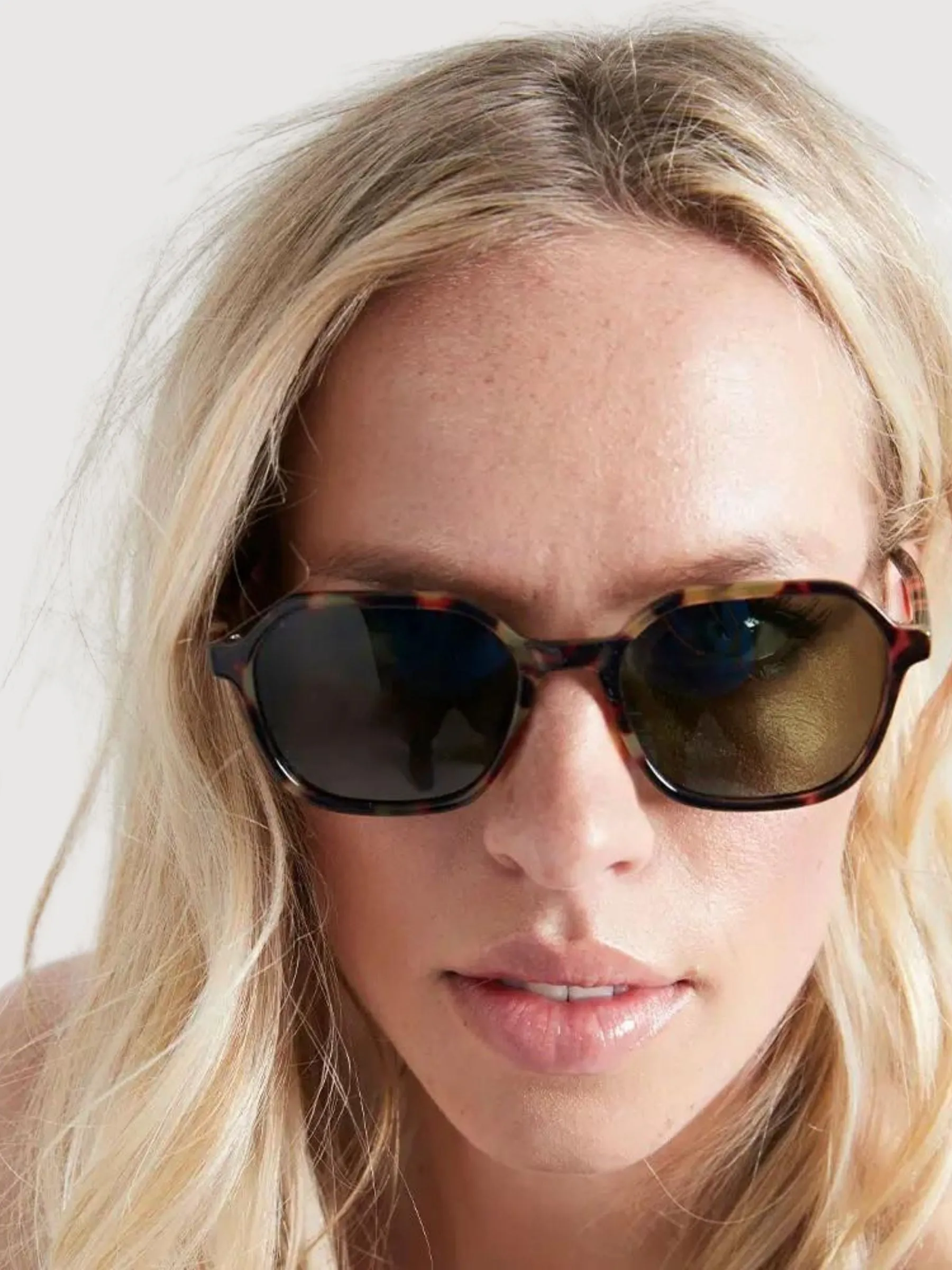 Sunglasses Valle Recycled Plastic Tortoise | Parafina