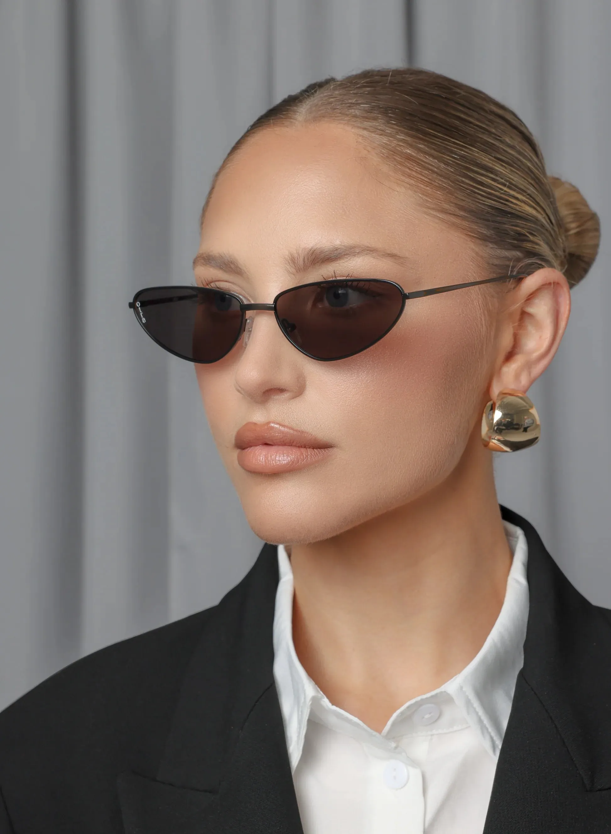 The Aster Sunglasses Black Smoke