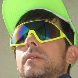 THE LIP Yellow